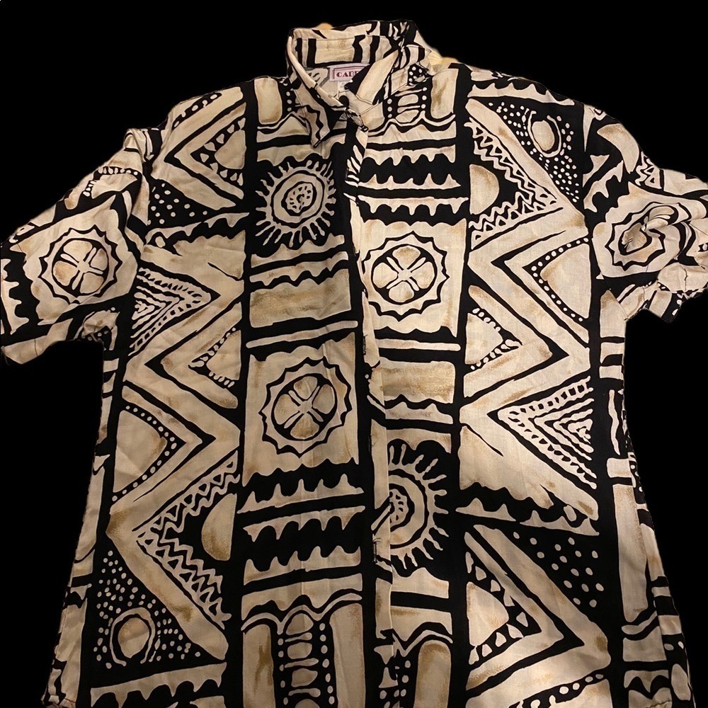 Cabrais button up shirt size large